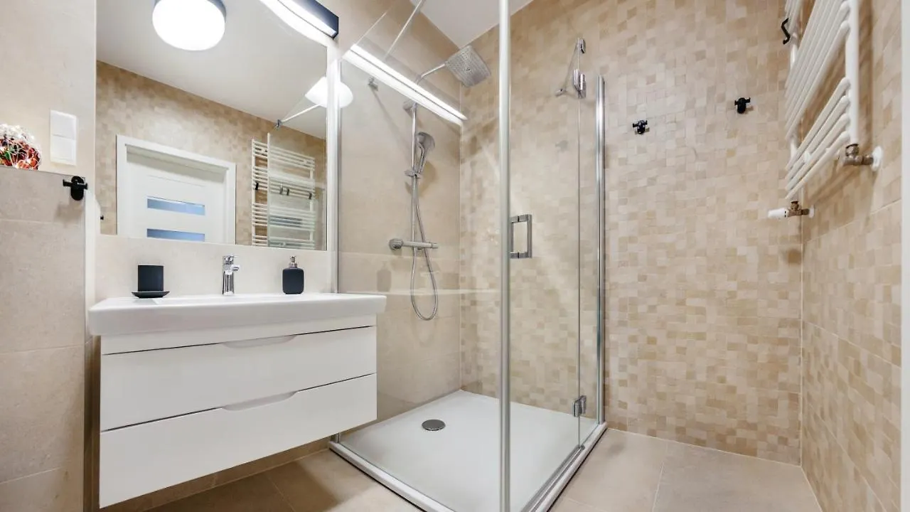 Apartment 504 Premium Nadmorskie Tarasy - Pool Sauna Fitness Garage Free Kolobrzeg